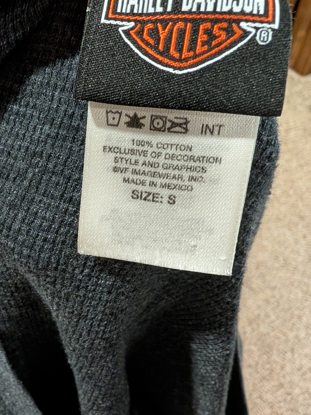 Harley-Davidson Gray V-Neck Long Sleeve Tee with Skull & Flame Graphic - Picture 7 of 7